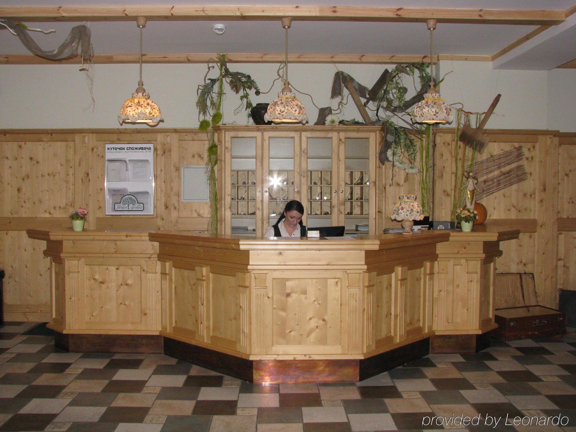 Landhaus Hotel Brovary Eksteriør billede