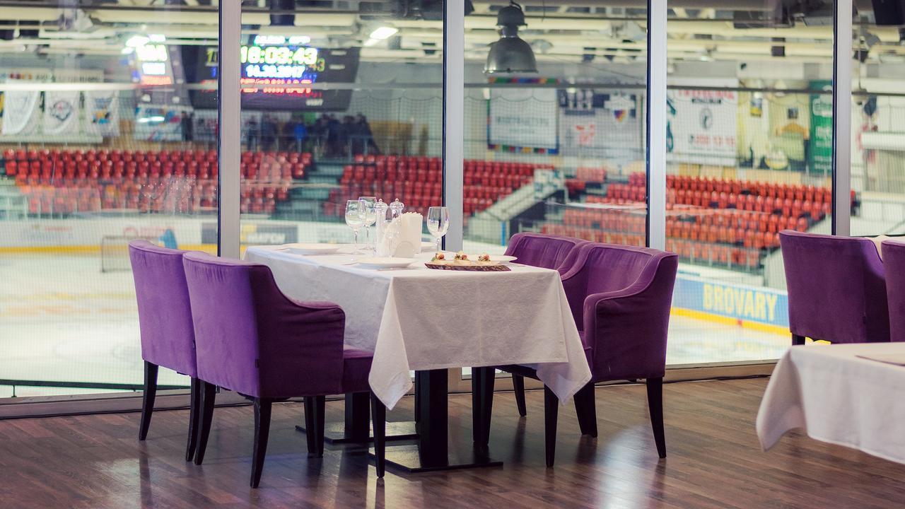 Landhaus Hotel Brovary Eksteriør billede